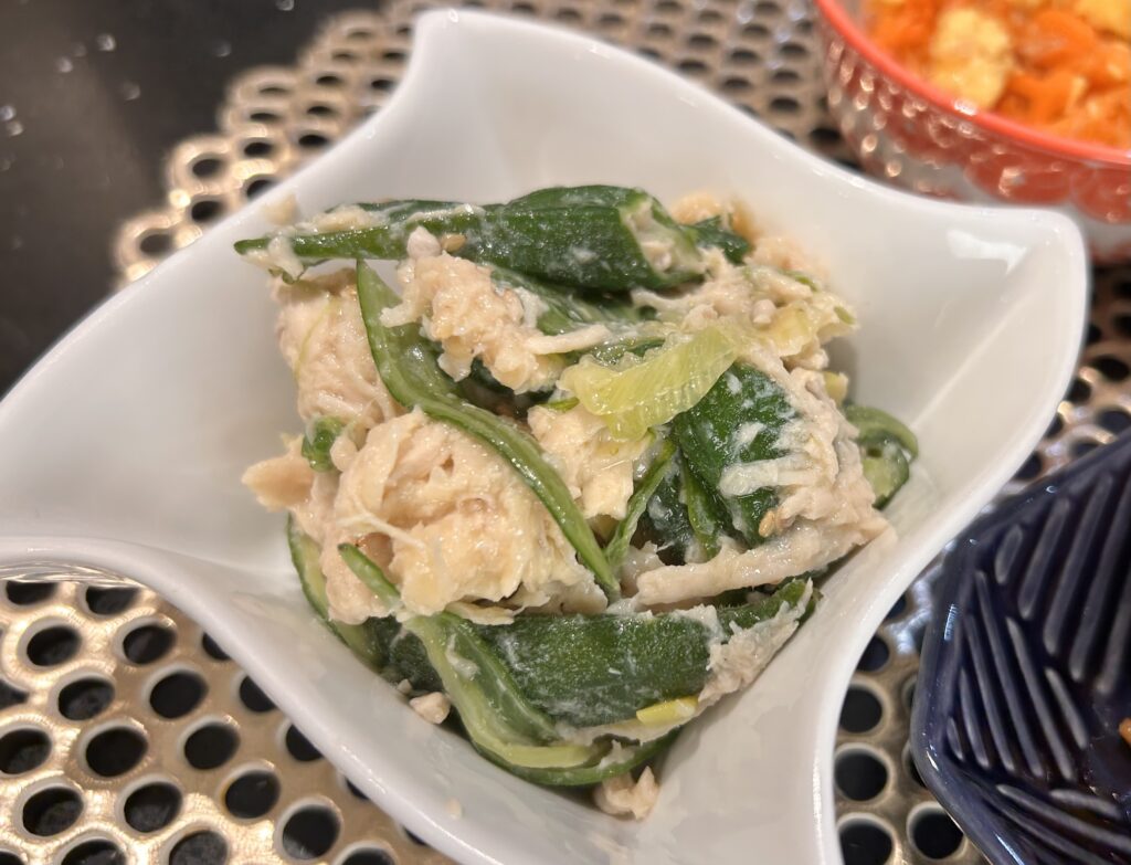 ツクリオ_蒸し鶏とオクラの和風ナムル冷凍
