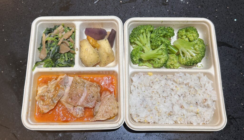 デリピックス_モモ肉ローストと雑穀ご飯
